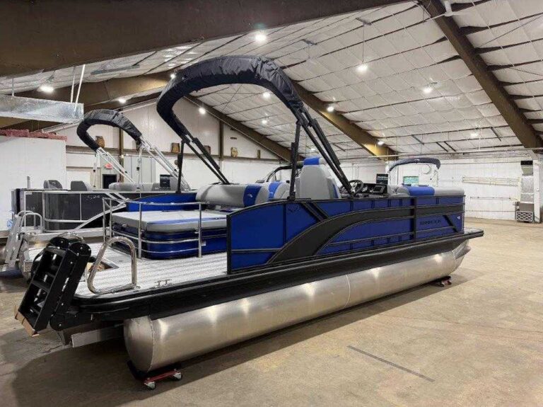 2026 Bennington 22SSB - SPS - Blackout US-ETWS7214G526 [photo 25]